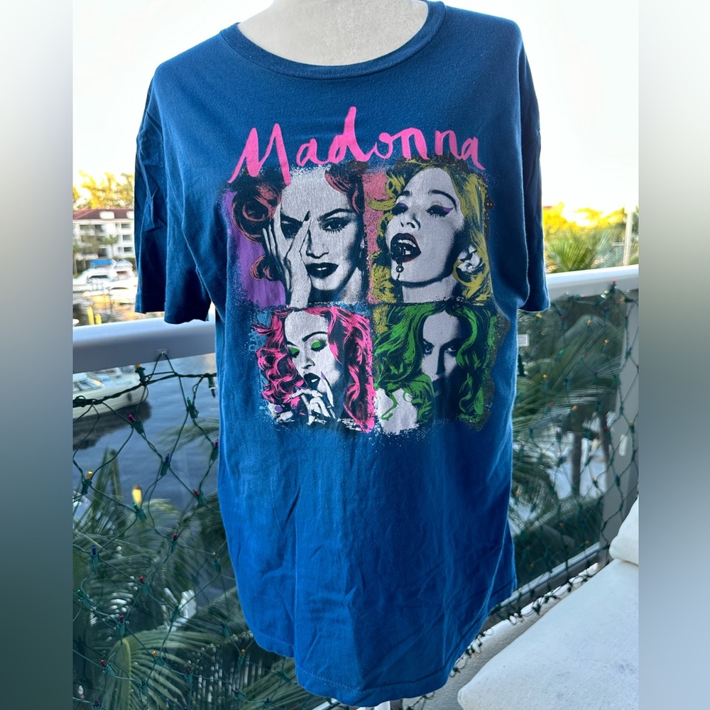 Madonna Rebel Heart Tour T-shirt